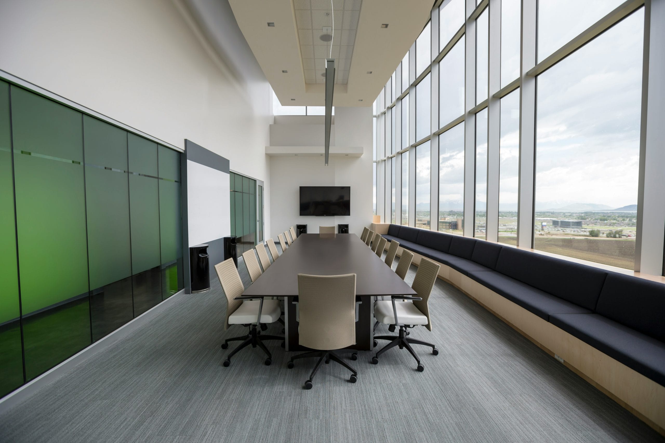 Headhunting for Office company Headhunting for Office company